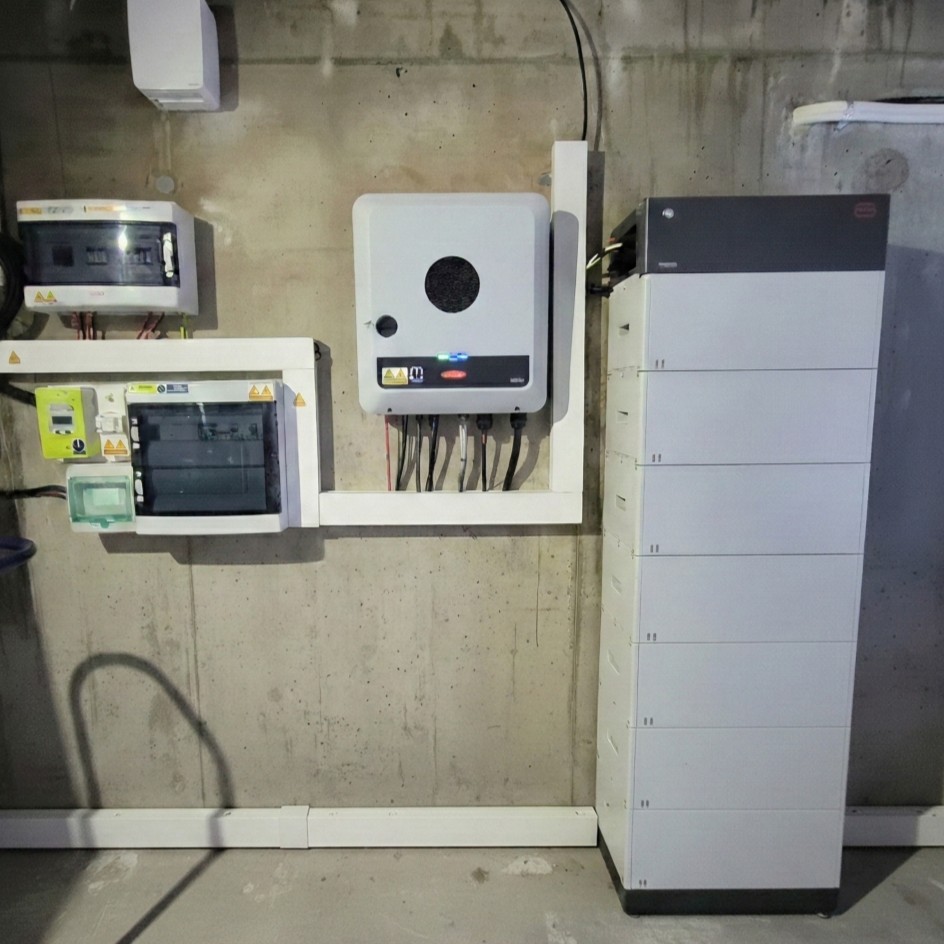 Batterie BYD 20kW et onduleur FRONIUSv